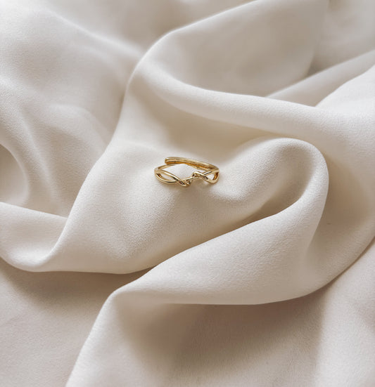 The "Living Water" Ring