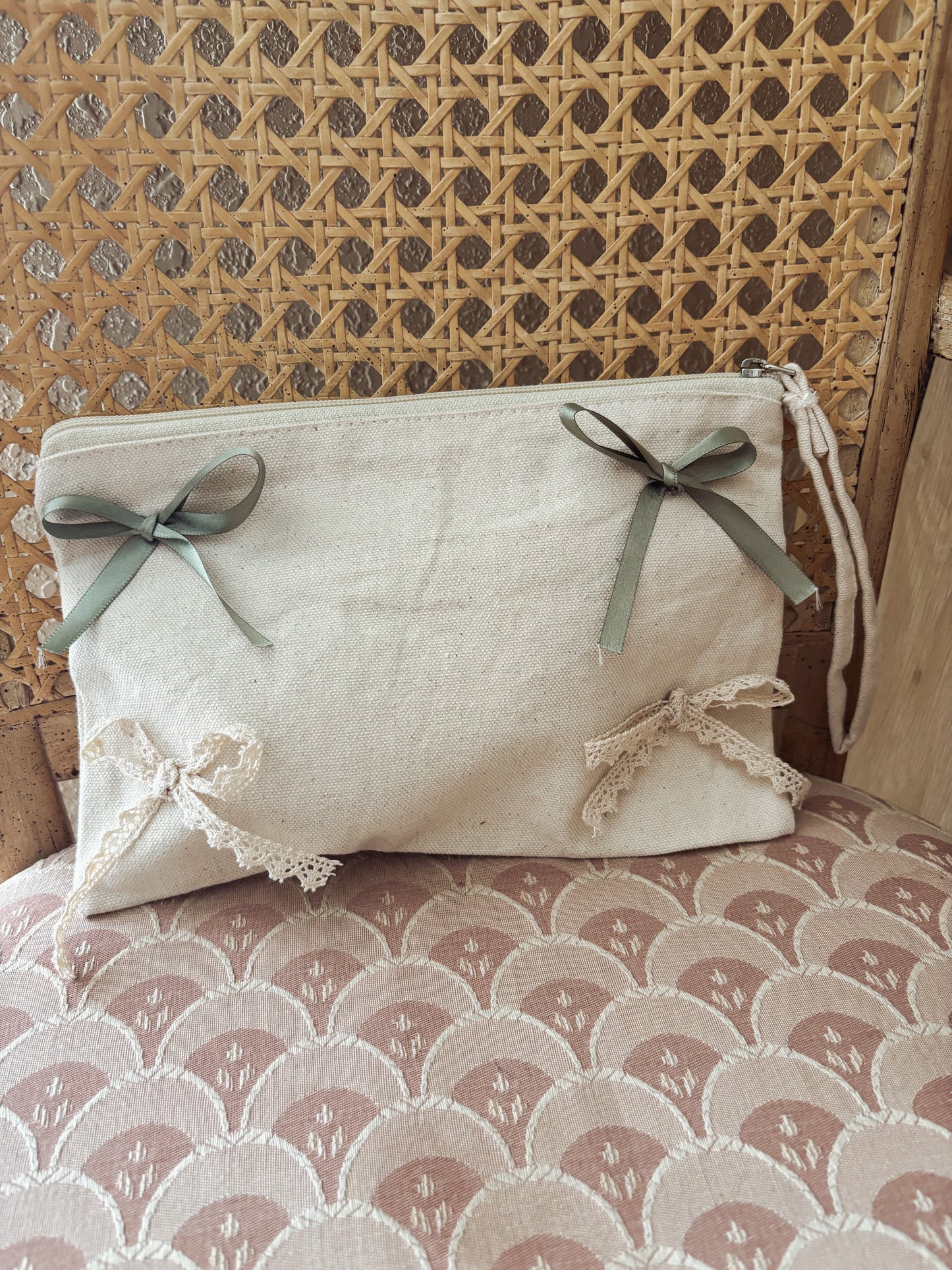 Bow Zipper Pouch